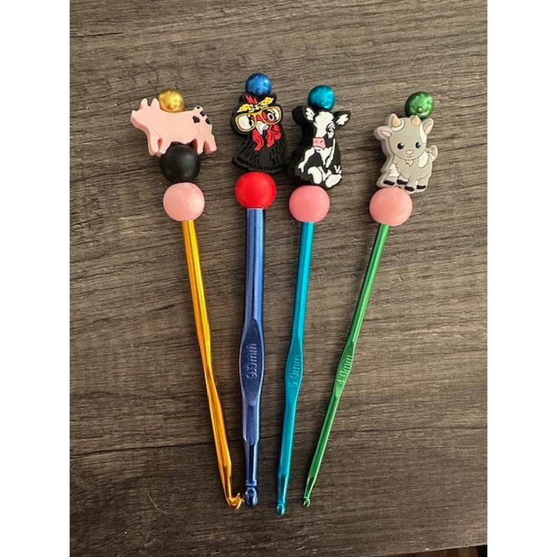 Beaded Crochet Hooks - Size: Short length