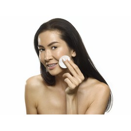 The Magic Pads - 2% Glycolic Acid Skin Cleansing Wipes, 60 Count, Natural Ingredients, Anti-Aging Resurfacing, Diminishes Blemishes and Scarring