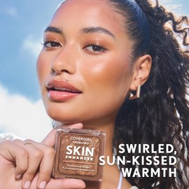 COVERGIRL TruBlend Skin Enhancer Baked Luminous Bronzer, with Hyaluronic Acid & White Rose Extract, Blends Seamlessly - 300 Honey Bun (Light Bronze with Champagne Swirls)