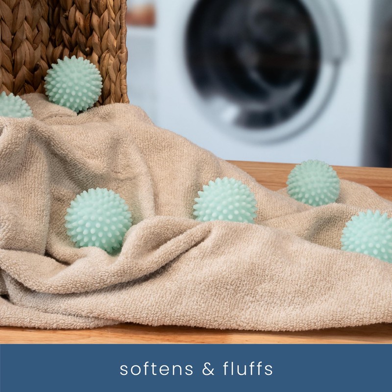 S&T INC. Reusable Plastic Dryer Balls, Fabric Softener for Laundry,
