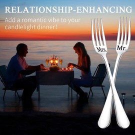 Mr and Mrs Forks, 2Pcs Letter Engraved Fork Dinner Forks Stainless Steel Wedding Forks with Bag Wedding Gifts for Couple, Boyfriend, Girlfriend Valentines Day Gift