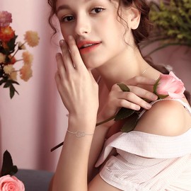 SOULMEET Sterling Silver Sister Bracelet Gifts from Sister, Two Interlocking Infinity Circles Bracelet for Sisters for Eternity