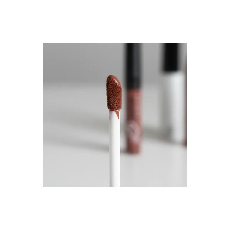 Labial Indeleble Mate Mia Terra Cosmetics Color Anís Mate