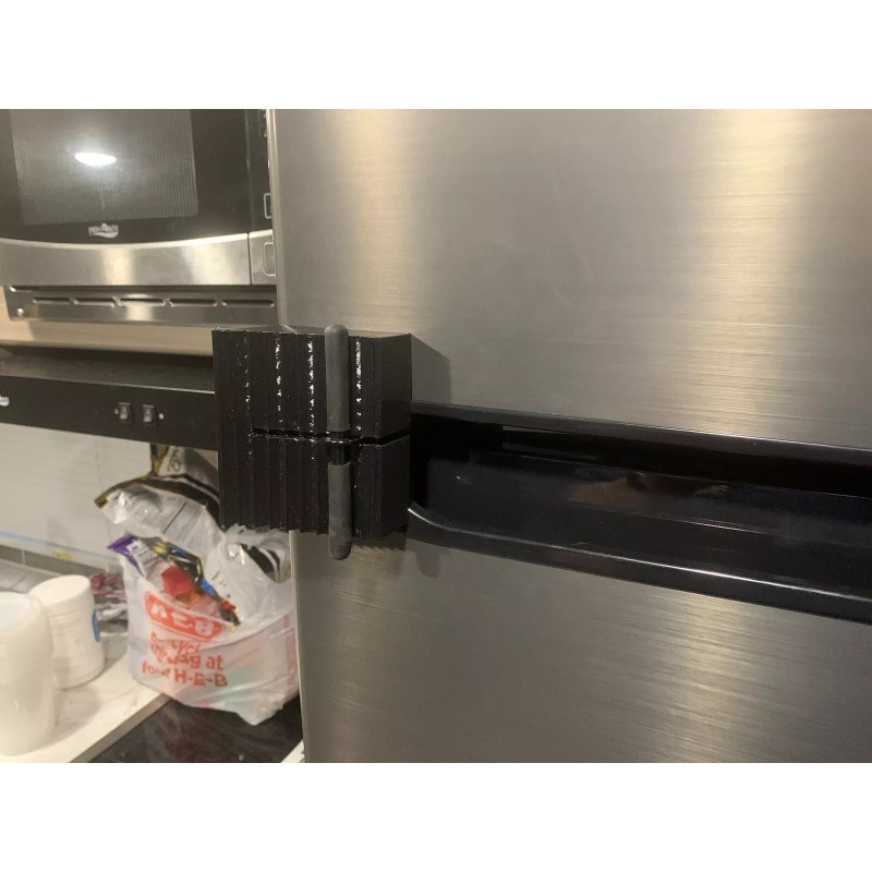 EverChill 10.7 Cu Ft RV 12V Compressor Refrigerator Door Travel