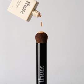 Thou Perfect Touch Blending Brush - Super-Soft Synthetic Bristles, Perfect for Blending Liquid, Cream or Flawless Makeup Application, Easy Blending, Face Make Up