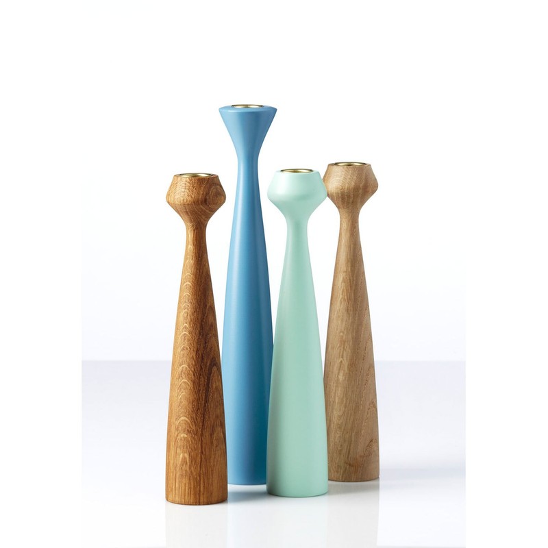 Applicata Lily candleholder, oak 24,5 cm