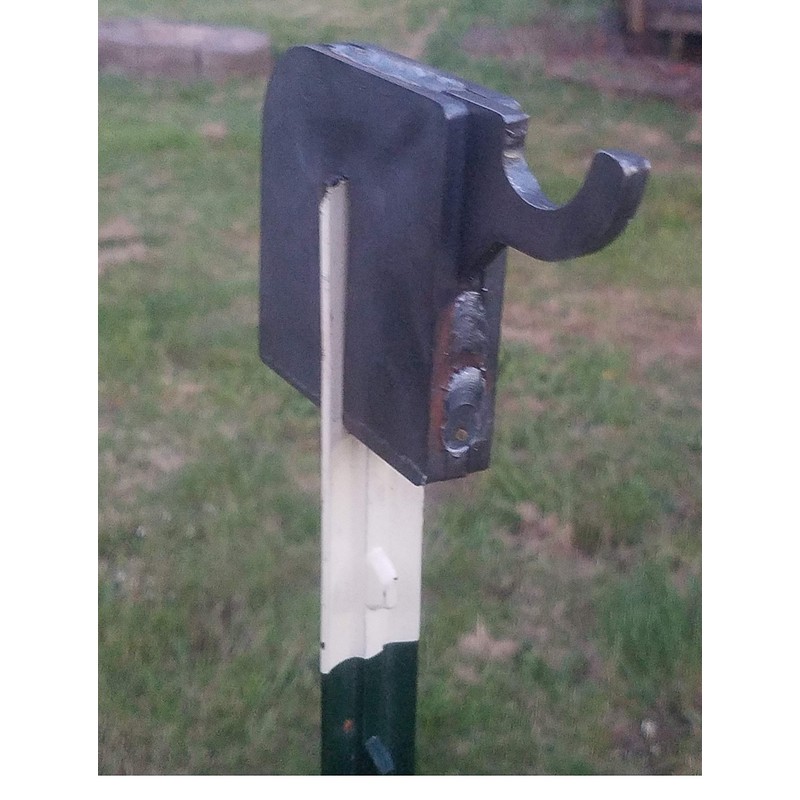 US Metal Works T Post Steel Target Hanger Hook (4