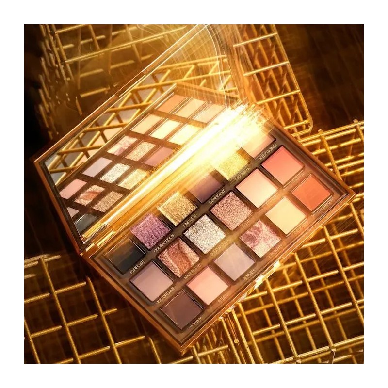 Huda Beauty Empowered Eyeshadow Palette Dorado Oscuro
