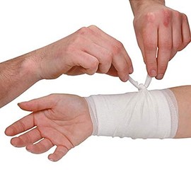 Value Aid Small Sterile Dressing - 5cm x 4cm - Single