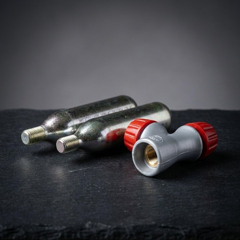 ON BIKE Erogatore Con Cartucce CO2 16 Gr Filettate Per