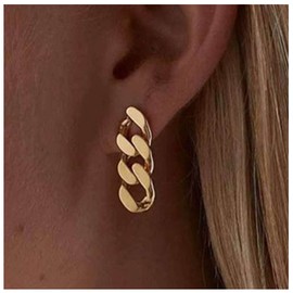 Yheakne Punk Link Chain Earrings Gold Cable Link Earrings Curb Chain Drop Earrings Minimalist Statement Earrings for Women and Girls (Gold)