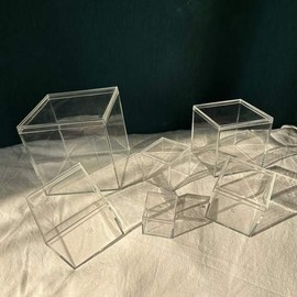 JQ Acrylic Box Transparent Figure Doll Case Display Cabinet Type E / 아크릴 박스 투명 피규어 인형 케이스 장식장 E타입