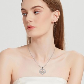 CONILOK Women's Infinity Heart Necklace 925 Silver with Pendant Zircon Heart Necklaces for Women Girls Fashion Jewellery Infinity Love Gift for Her Wife Girlfriend Mum, Sterling Silver Sterling silver