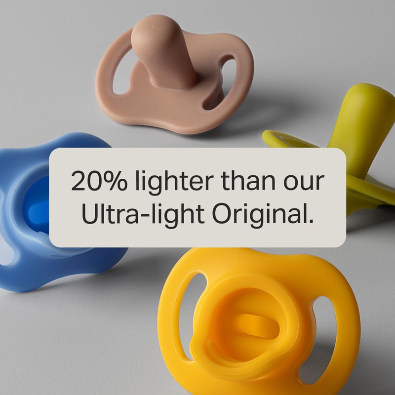 Tommee Tippee Ultra-Light StayPut Pacifier, One-Piece Silicone Design, 18-36m, 4