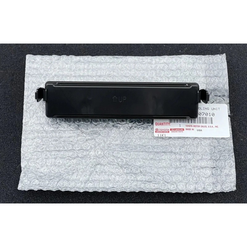 Toyota 05 - 18 TOYOTA AVALON CABIN AIR FILTER COVER