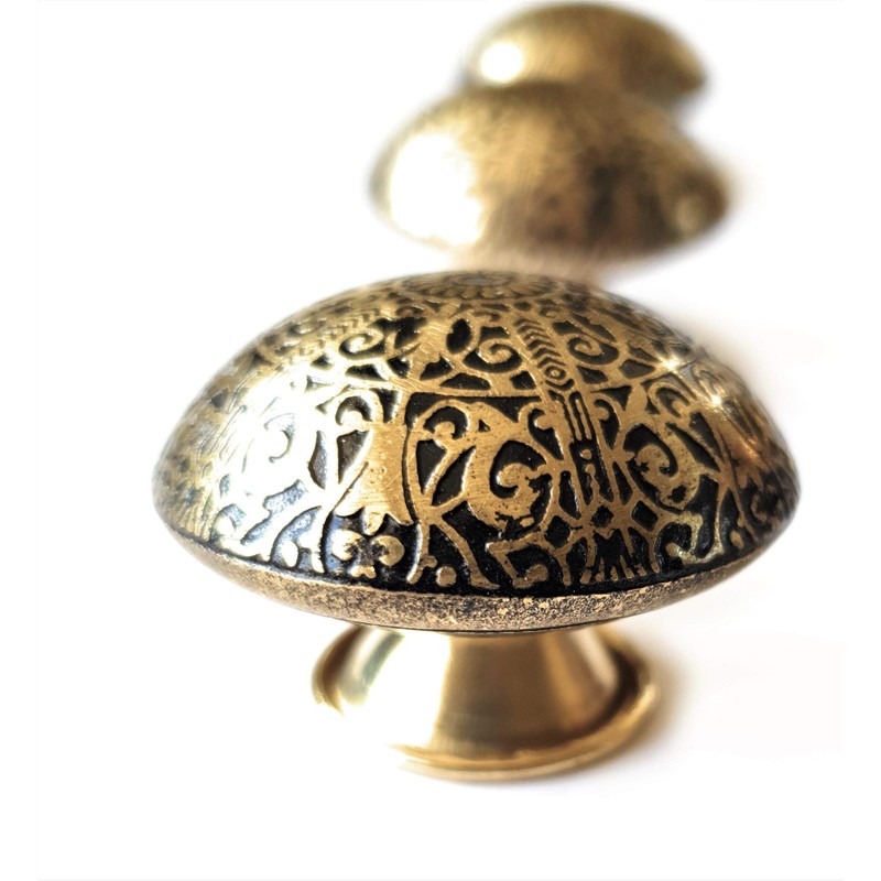 French Furniture Fittings Set of 6 Brass Knobs (FFF) -