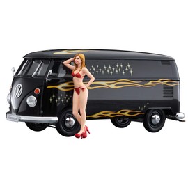Hasegawa SP464 1/24 Volkswagen Type 2 Delivery Van Fire Pattern w/Blonde Girls Figure Plastic Model