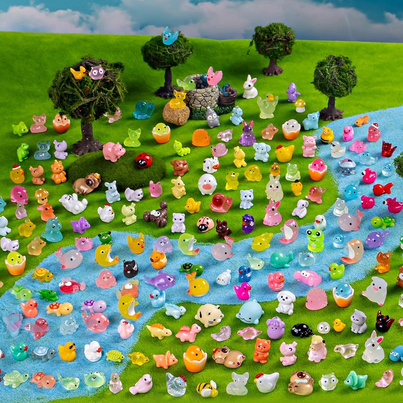 200pcs Mini Resin Animals Different 200 Styles Variety Tiny Small