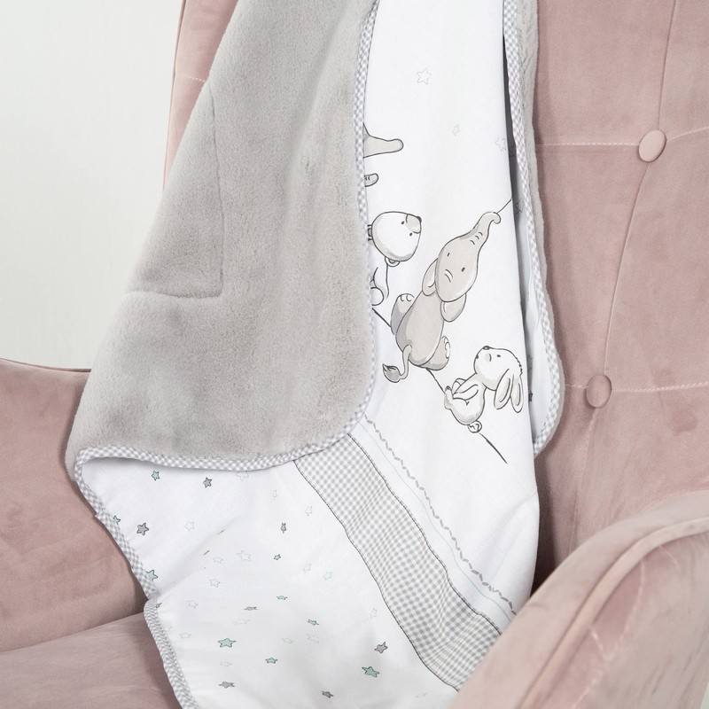 Roba baby blanket for cuddling, crawling and playing.