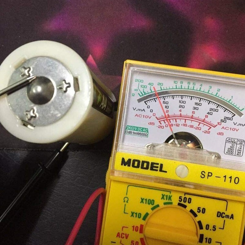 Acxico 8 Pcs AA to Size D Battery Adapters Converter