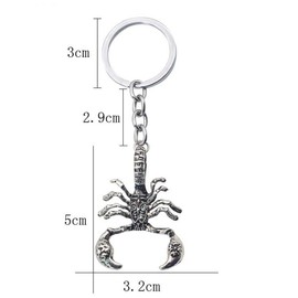 Leadigol Fashion Retro Metal Scorpion Shape Keychain, Personality Punk Pendant Key Chain Bag Pendant Car Keyring Jewelry Accessory For Women and Men