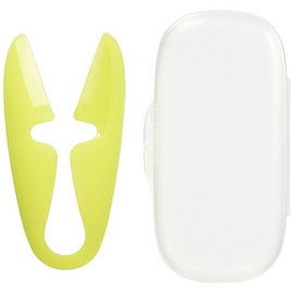 Combi Baby Label Food Cutter for Cutting Meat, For Ages 7 Months and Up to Label Lemon