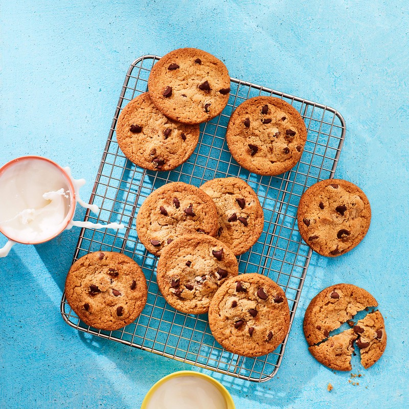 Pepperidge Farm Farmhouse Thin & Crispy Dark Chocolate Chip Cookies,