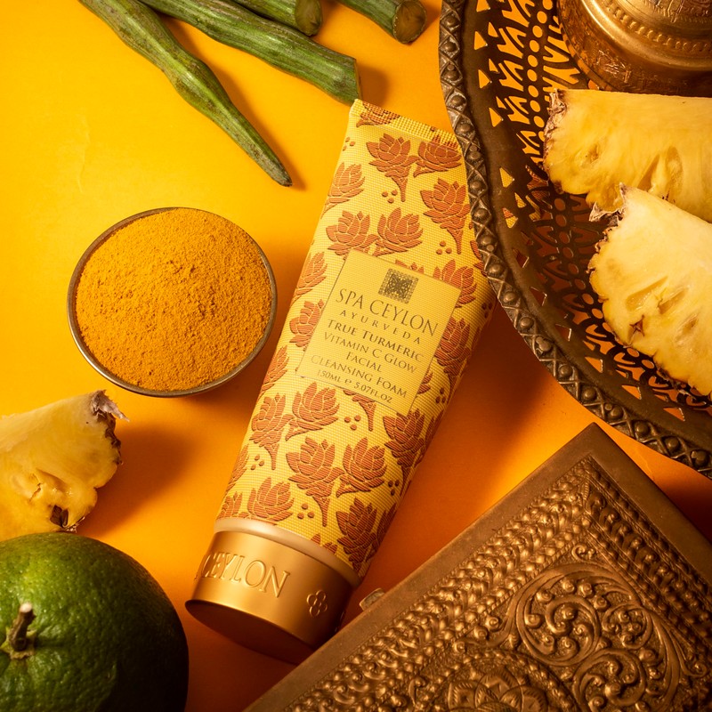 SPA CEYLON True Turmeric Vitamin C Glow Facial Cleansing Foam