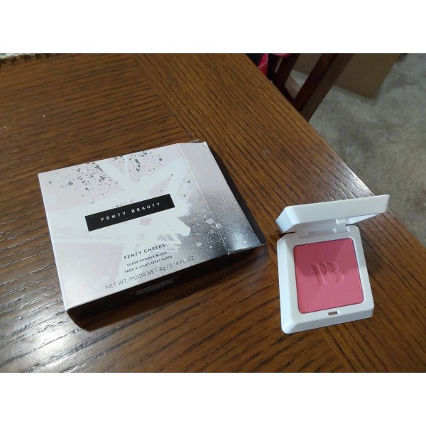 FENTY CHEEKS Suede Powder Blush - PETAL POPPIN' 02 Baby
