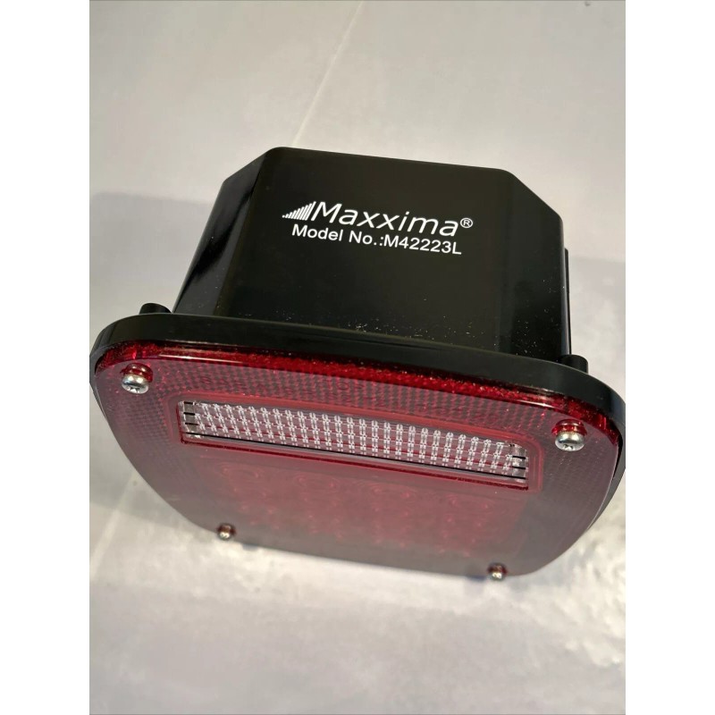 Maxxima M42223L Led Light Stop/Tail/Turn