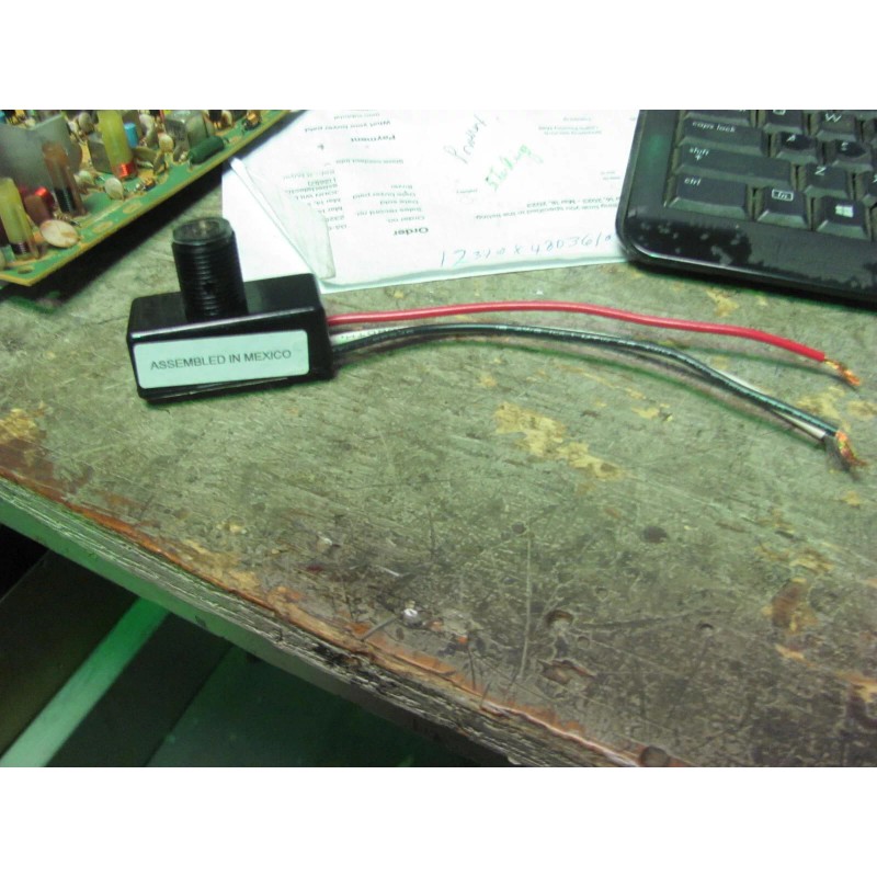 FISHER PIERCE PHOTOELECTRIC CONTROL 220 MODEL FA 1068 120 VOLT