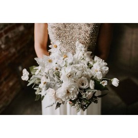 Viva La Type Fragrance Oil 32 oz Bottle Premium Grade for Candle and Soap Making by Midway Mercantile