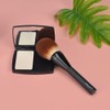 Vela.Yue Large versatile powder brush for a flawless lightweight look