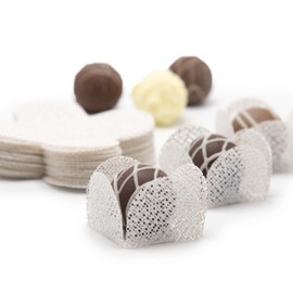 Truffilio Handmade Fabric Truffle Cups | Truffle Liners | Truffle Wrappers | Fominhas | candy cups for chocolate | Forminhas de Brigadeiro | candy liners - Pack of 30 (Fabric, Square White)