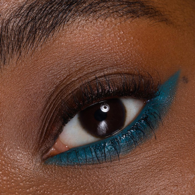 Neve Cosmetics Eye Pastel with High Mixability | On Board