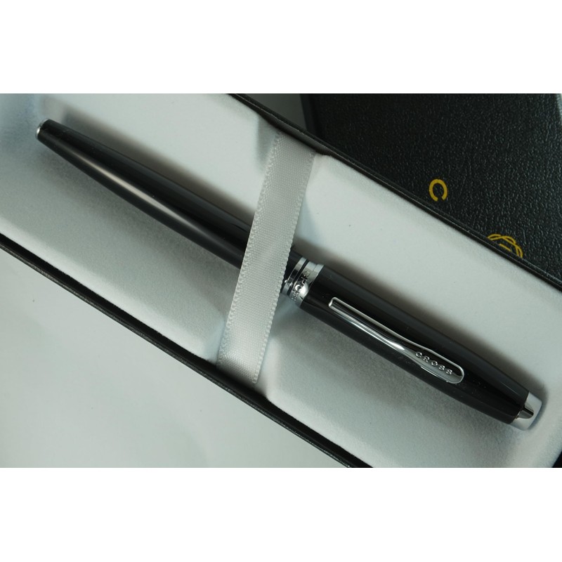 Cross Rich black lacquer with polished chrome appointments Coventry Refillable