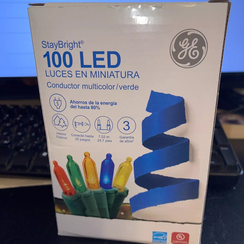 GE Stay Bright 100 LED Miniature Lights Multi / Green
