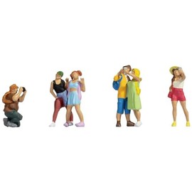 NOCH® Tourists Plastic Figures Ideal for TT Model Train Scenes