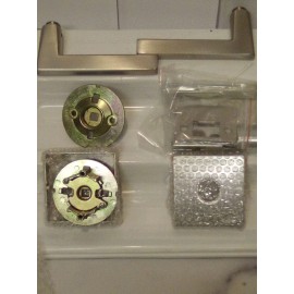 Omnia Passage Latch set/ 2-3/8" BS Satin Nickel 925 w/ Rectangular Rose OMNIA Prodigy