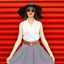 Cobee Wide Stretchy Belt for Women, Vintage Elastic Waist Belt, Fashionable Retro Adjustable Cinch Belt with Buckle for Dresses, Camel