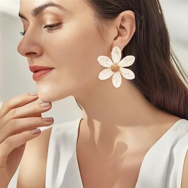 Flower Raffia Earrings for Women Statement Palm Bohemian Drop Dangle Earring Summer Tropical Beach Jewelry (DH-White)