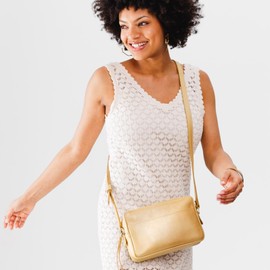 Portland Leather Goods Large Camera Bag Purse for Women – Handmade from from the Finest Full-Grain Hides – Features Interior & Exterior Pockets & Adjustable Strap – Nutmeg