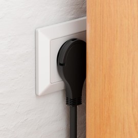 deleyCON 6 Fach Steckdosenleiste mit Flachstecker & EIN/AUS Schalter Mehrfachsteckdose Stromleiste für Innenbereich 1,4 m Kabel Flachkontakt-Stecker Robustes Kunststoffgehäuse Schwarz