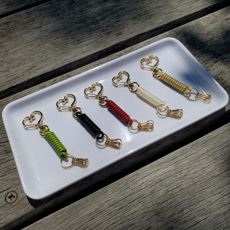 BeyonMind Pressing Goods with Heart-shaped Nascan Coil Strap for Figures,