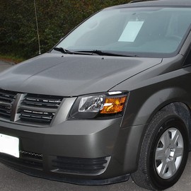 Spec-D Tuning Black Headlights Compatible with 2008-2010 Dodge Grand Caravan L+R Pair Head Light Lamp Assembly