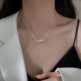 Inateannal Vintage Small Leaf Chain Necklace Silver Leaf Choker Necklace Ginkgo Leaf Pendant Necklace Minimalist Ginkgo Leaves Necklace Jewelry for Women