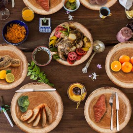 CEILIWEN Wood Grain Party Supplies Wood Grain Paper Plates, Pack of 50, 9 Inch Rustic Wooden Disc Paper Plates, Disposable Party Paper Plates, Farmhouse Round Paper Plates