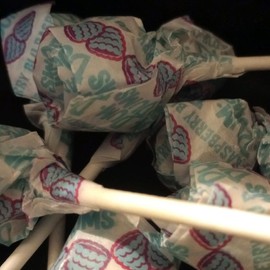 Tootsie Dum-Dums Candy Strawberry Flavor (x10) - Snack and Gum Sweet Bonbon snack bundle - Specification: Blue Raspberry