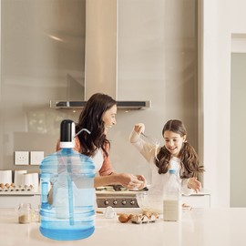 Bomba de botella de agua eléctrica de 5 galones, dispensador de agua portátil con carga USB, botella de agua para botella universal de 2 a 5 galones (negro)