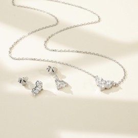 Free Bird Women's Necklace with Warm Heart, Three Granules, 5A Zirconia, Hypoallergenic, Pendant, Women's Collarbone Chain, Delicate Jewelry, Accessory, Mother's Day, Birthday Gift, Mother's Day Gift